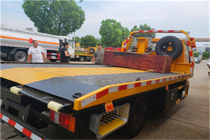 南充附近拖车电话号码服务